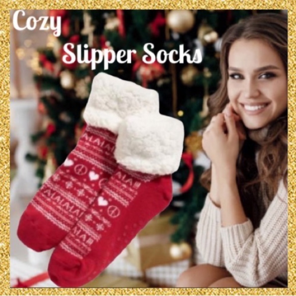 Cozy Slippers Socks Christmas Holiday Winter Sherpa Lined Red White Fa La La